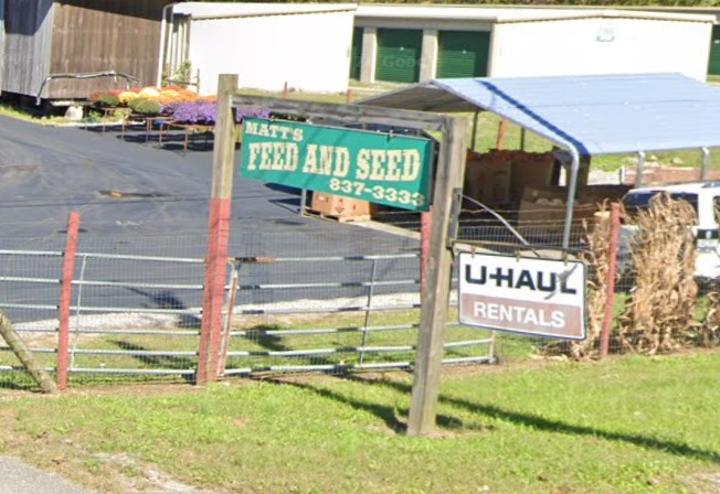 Matts Feed & Seed on Highway 38